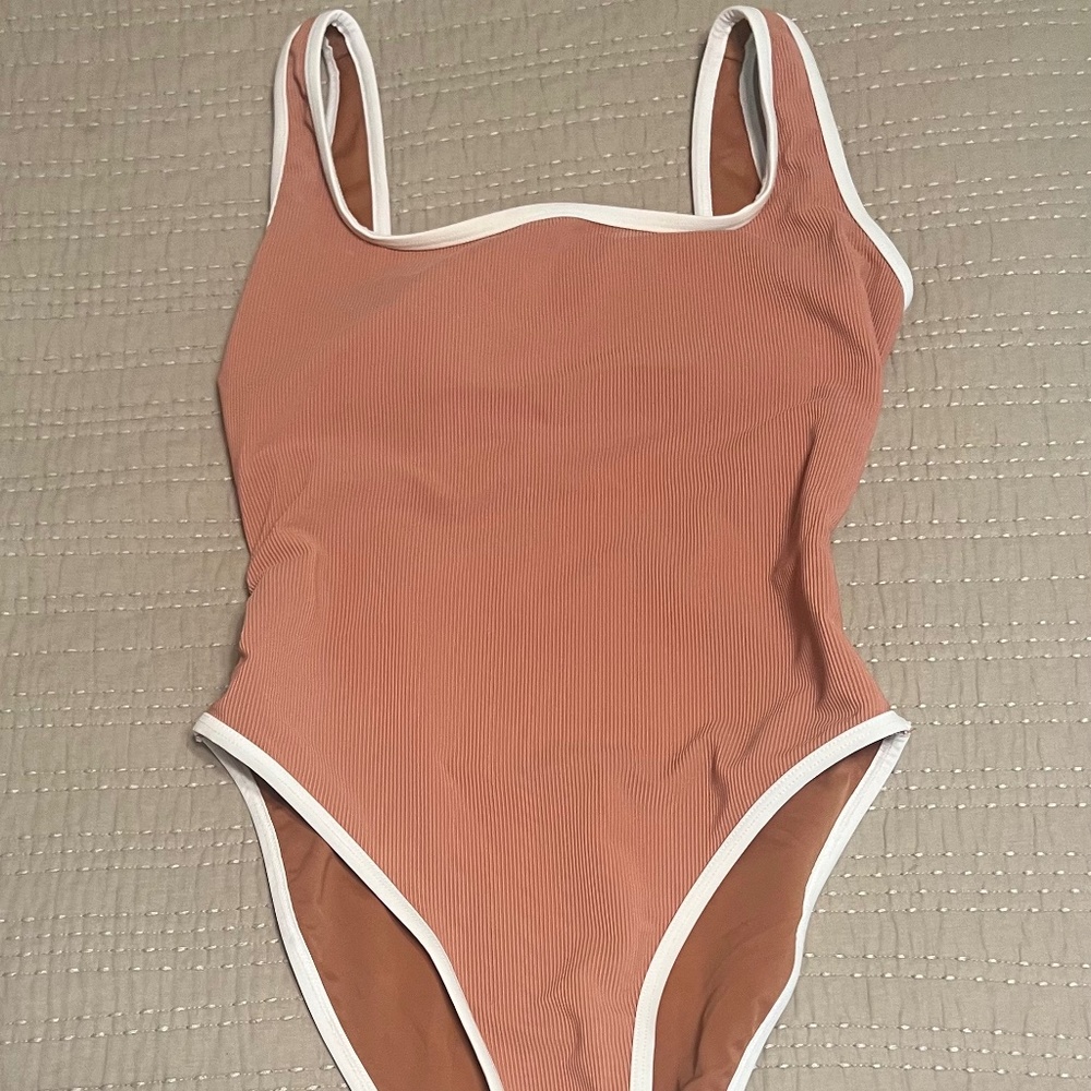 Lain Snow: Sangria Swimsuit